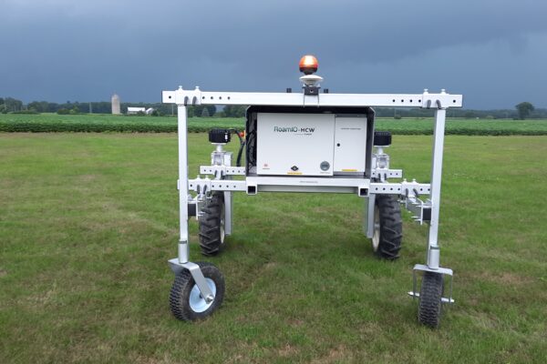 RoamIO-HCW-Farming-Robot-3-600x400