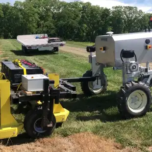 RoamIO-HCW-Farming-Robot-1