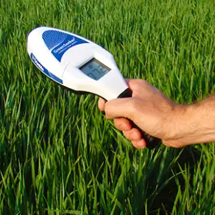 agriculture-products-greenseeker-handheld-infield-520x320
